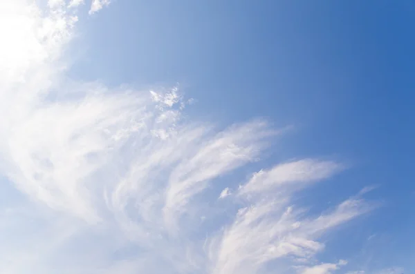 Cielo azul y nubes —  Fotos de Stock