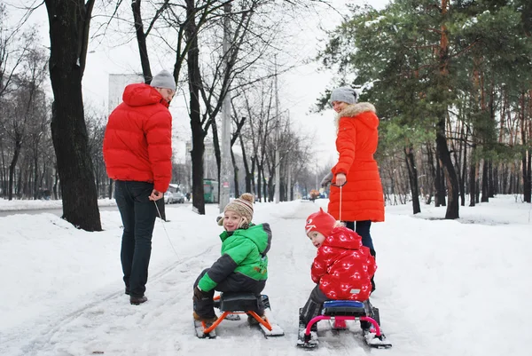 Dost aile — Stok fotoğraf