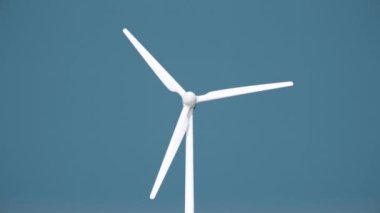 Rüzgâr Türbininin önden görünüşü, yeşil yenilenebilir enerji üretim konsepti. Yüksek kalite 3D animasyon döngüsü 4k