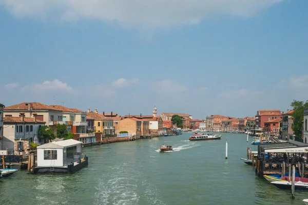 Venezia Luglio 2019 Barche Canale Nell Isola Murano Venezia — Foto Stock
