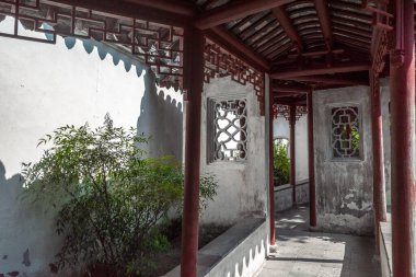Çin 'in Suzhou kentindeki Ouyuan (Çiftler Bahçesi) geleneksel mimarisi