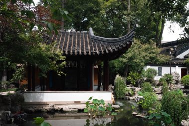 Çin 'in Suzhou kentindeki Hanshan Tapınağı' nda (Hanshansi) geleneksel Çin evi.