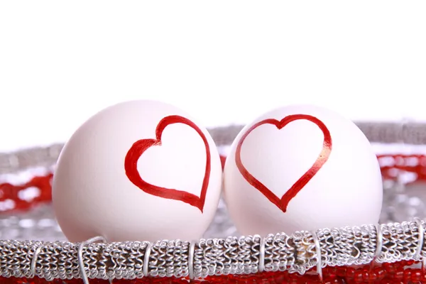 Heart shapes drawn on eggs — Stock Photo, Image