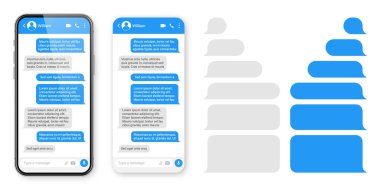 Mesajlaşma uygulaması olan gerçekçi bir akıllı telefon. Boş SMS metin çerçevesi. Mavi mesaj baloncuklarıyla sohbet ekranı. Sosyal medya uygulaması. Vektör illüstrasyonu.