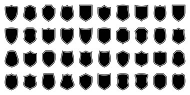 Çeşitli klasik kalkan simgeleri seti. Siyah çizgili kraliyet kalkanları. Koruma ve güvenlik sembolü, etiket. Vektör illüstrasyonu.