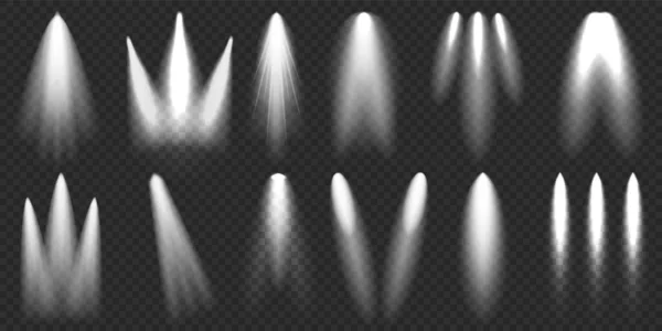 Scheinwerfer-Sammlung. Heller Lichtstrahl. Transparente realistische Wirkung. Bühnenbeleuchtung. Leuchtende Lichtstrahlen. Vektorillustration. — Stockvektor