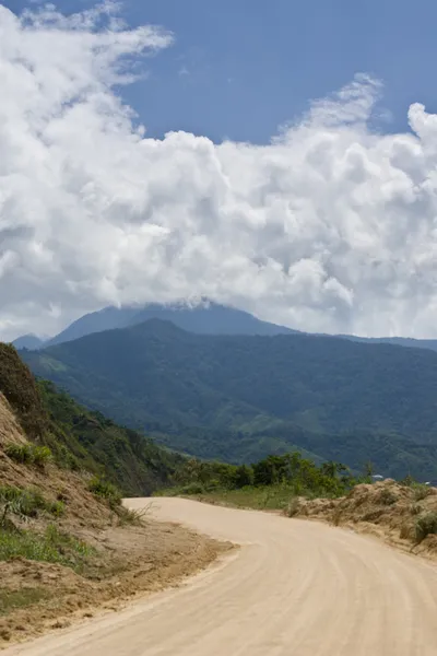 toprak yol Andes