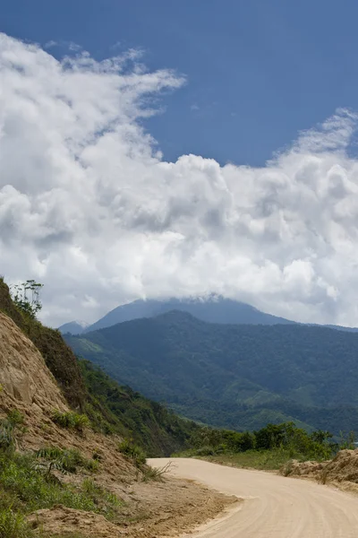 toprak yol Andes