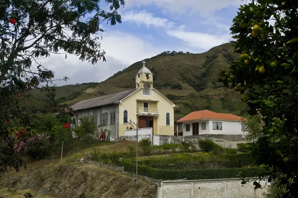 Церковь в Андах — стоковое фото