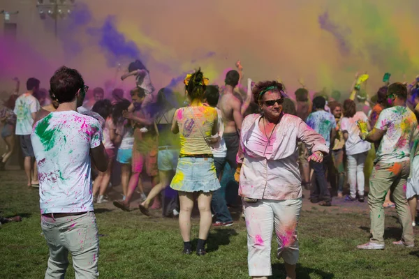 Ünnepelni a Holi fesztivál színek — Stock Fotó