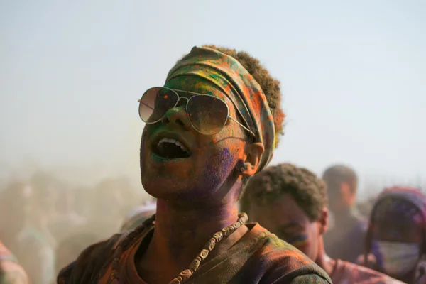 色のホーリー祭を祝う — ストック写真