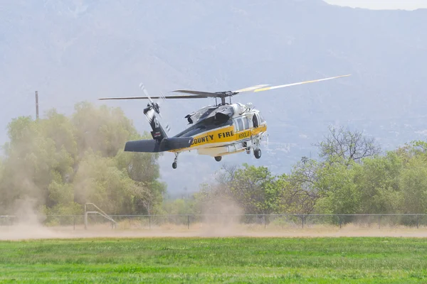 Amerikanen heroes flyguppvisning los angeles juni 29 2013 — Stockfoto