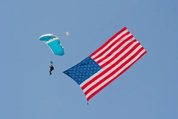 Amerikaanse helden airshow - l.a. 2013 — Stockfoto
