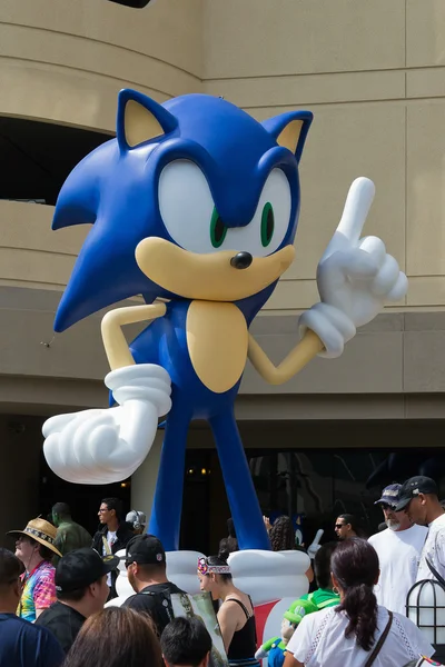 Sega sonic de egel, op de comic con — Stockfoto