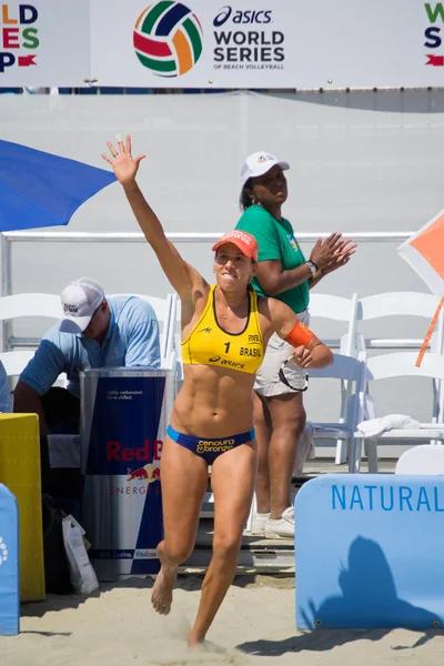 Brazilian beach volley player Taiana Lima during the ASICS World Series of Beach Volleyball 2013 — Stock Photo, Image