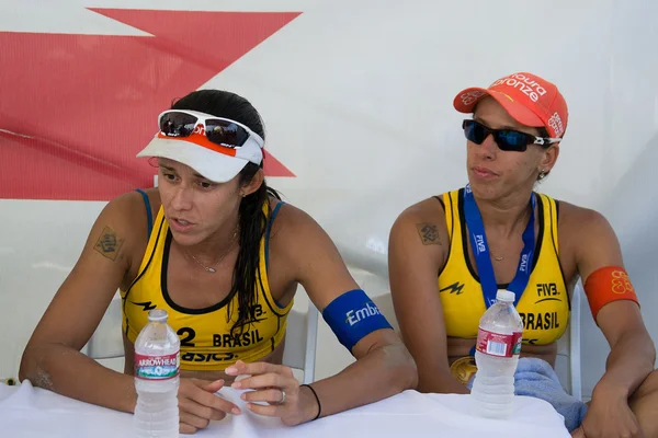 Brazilian beach volley player Taiana Lima and Talita Antunes, du — Stock Photo, Image