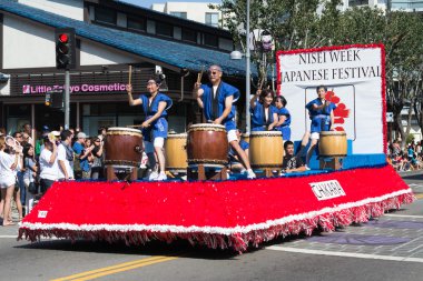 geçit arabada 73th yıllık nisei hafta grand parade