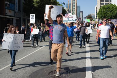 protestocular sokaklarında monsanto corporation karşı yürüdü.