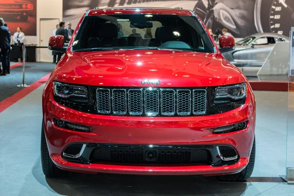 Grand Cherokee SRT coche en exhibición en el LA Auto Show . — Foto de Stock