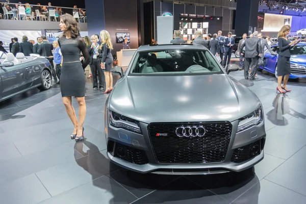 Audi rs 7 car auf der auto show. — Stockfoto
