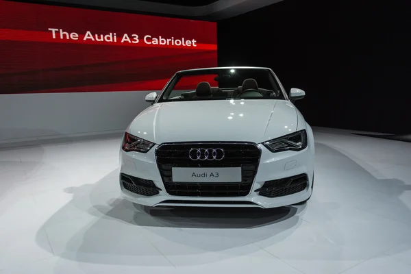 Audi A3 Cabriolet en exhibición en el LA Auto Show . —  Fotos de Stock
