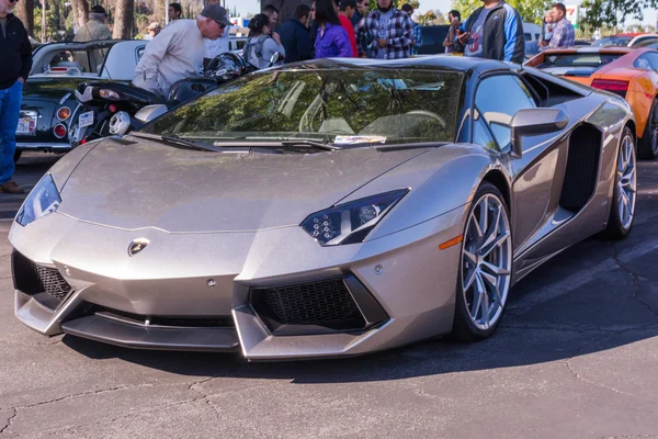 Grey Lamborghini no estacionamento da exposição em um evento anual Superc — Fotografia de Stock