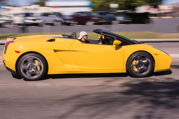 Yellow Lamborghini in the street — Stock Photo, Image