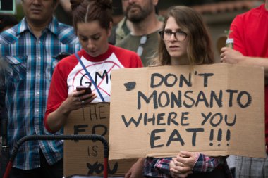 protestocular sokaklarında monsanto corporation karşı yürüdü