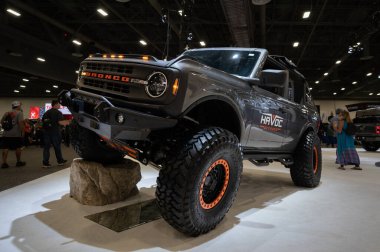 Las Vegas, ABD - 4 Kasım 2021: Ford Bronco Black Diamond SEMA Show 'da sergilendi.