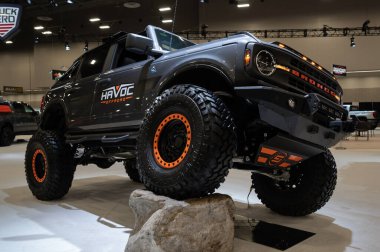 Las Vegas, ABD - 4 Kasım 2021: Ford Bronco Black Diamond SEMA Show 'da sergilendi.