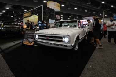 Las Vegas, ABD - 4 Kasım 2021 Chevy C28 SEMA Show 'da sergilendi.