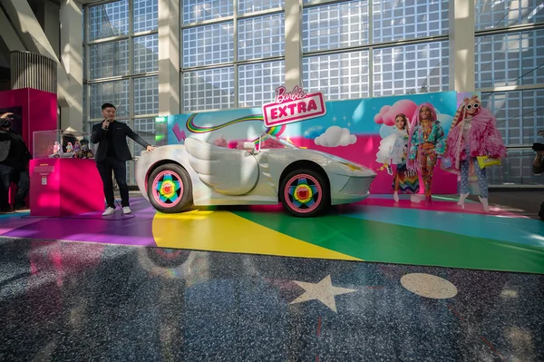 ロサンゼルス アメリカ 2021年11月17日 バービー余分な車は Laオートショーで展示 — ストック写真