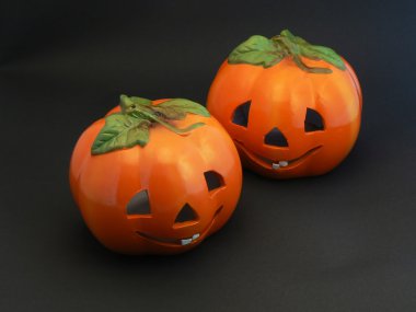 İki Cadılar Bayramı balkabağı