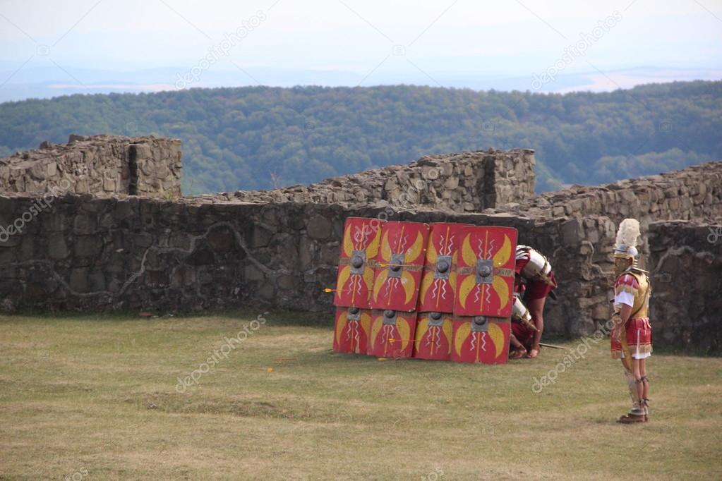 Roman soldiers defending