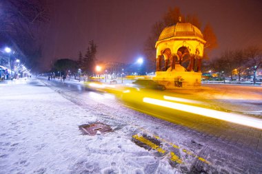 Mavi Cami Gecesi ve Karlı