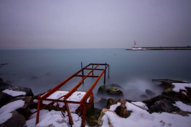 İle, İstanbul 'un en güzel kıyı kentlerinden biridir..