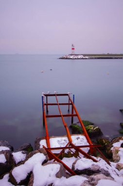 İle, İstanbul 'un en güzel kıyı kentlerinden biridir..