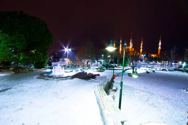 Noche Mezquita Azul Nevado — Foto de Stock