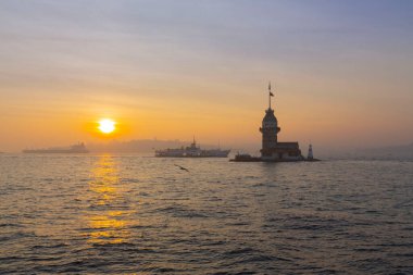 Bakire Kulesi dünyanın en çok fotoğraflanan yapısıdır. Uzun pozlama tekniğiyle fotoğraflanmıştır..