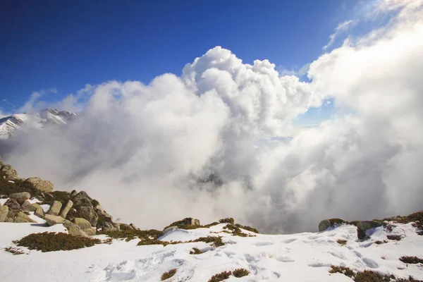 Gente Está Esquiando Montaña Uludag Uludag Mountain Estación Esquí Turquía — Foto de Stock