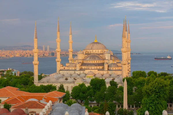 Mavi Camii (Sultanahmet Camii), Boğaziçi ve Anadolu Yakası manzarası, Istanbul, Türkiye