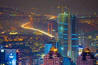 İstanbul ve Türkiye 'de hava gece panoramik iş manzarası