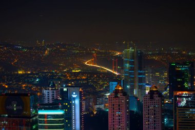 İstanbul ve Türkiye 'de hava gece panoramik iş manzarası