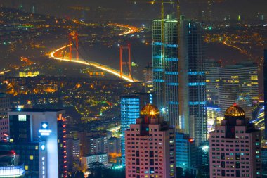 İstanbul ve Türkiye 'de hava gece panoramik iş manzarası