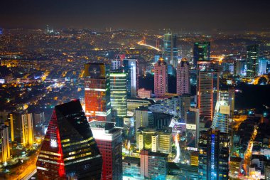 İstanbul ve Türkiye 'de hava gece panoramik iş manzarası