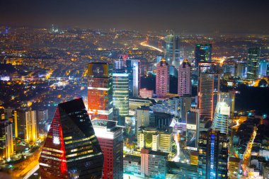İstanbul ve Türkiye 'de hava gece panoramik iş manzarası