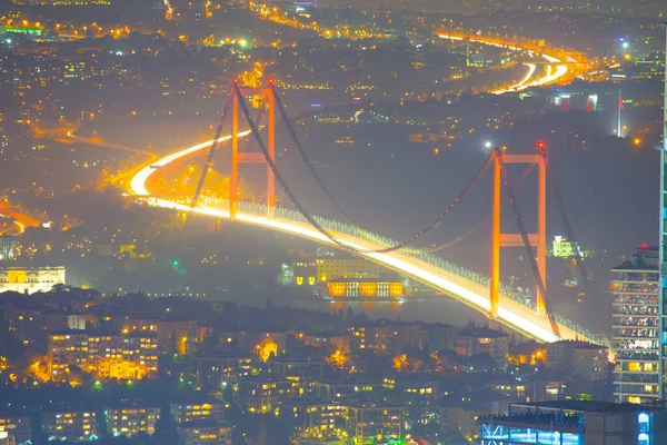 İstanbul ve Türkiye 'de hava gece panoramik iş manzarası