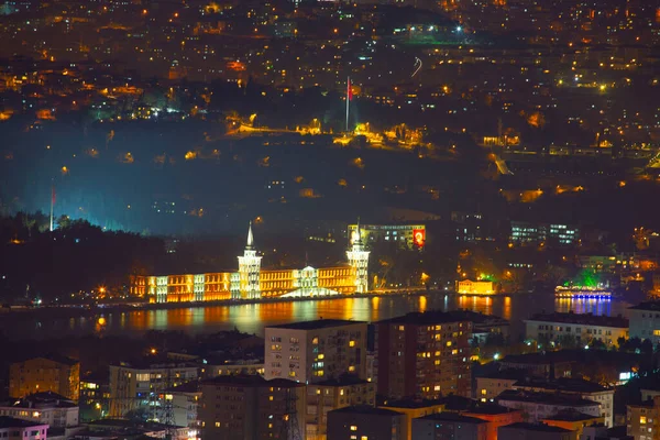 İstanbul ve Türkiye 'de hava gece panoramik iş manzarası
