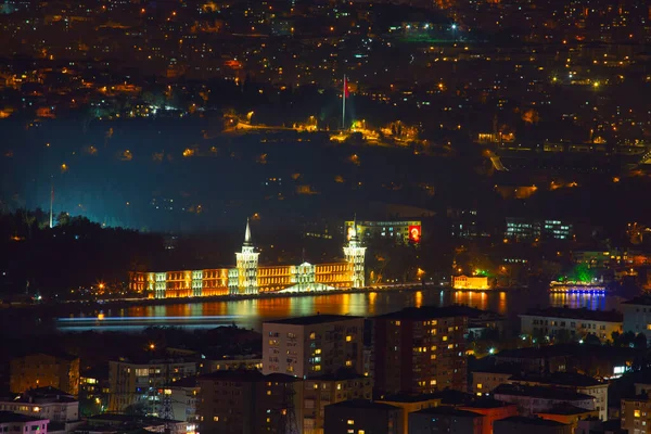 İstanbul ve Türkiye 'de hava gece panoramik iş manzarası