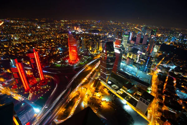 İstanbul ve Türkiye 'de hava gece panoramik iş manzarası